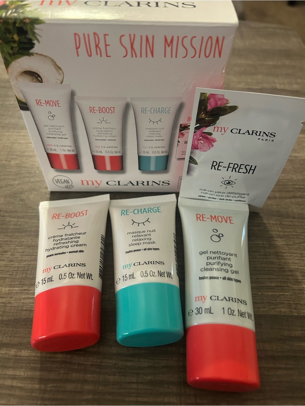 Clarins skincare trio — Red & Teal mini cleanser & masks
